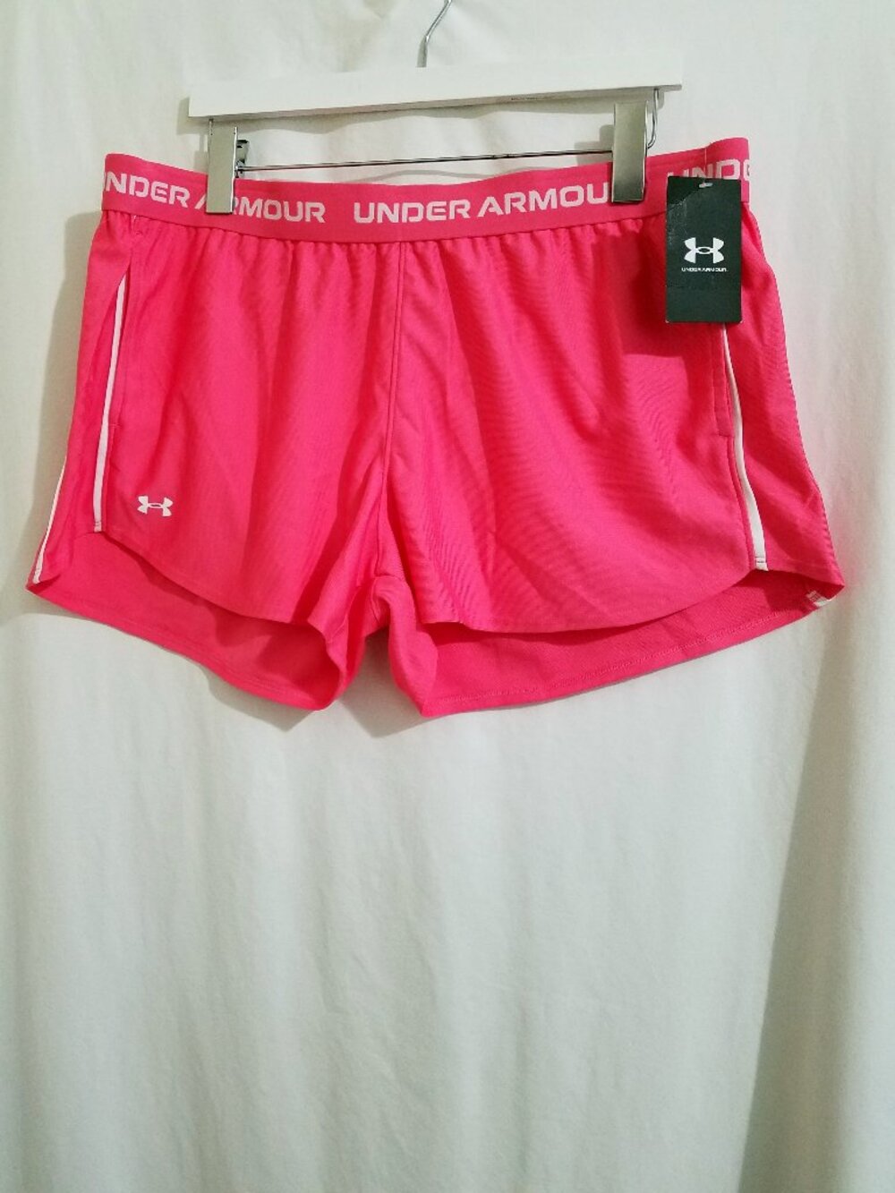 Under Armour Play Up Shorts Pink Womens XL NWT